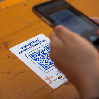 yemzee - naklejka do zbierania napiwków.